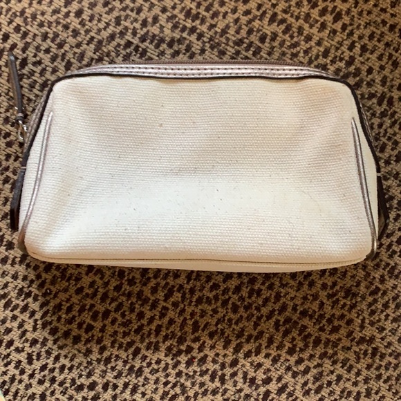 Coach Pouch - Picture 2 of 8
